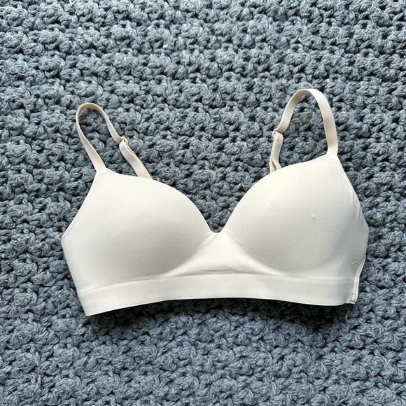 Soma ENBLISS Wireless Bra size 36A Nude No Wire Comfort - Picture 3 of 6